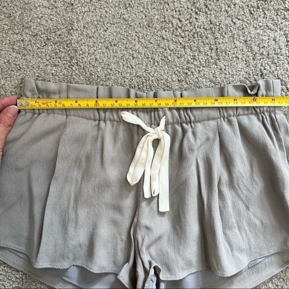 Aritzia Wilfred Montrouge Shorts Light Grey Pull On Paperbag Shorts - Picture 11 of 14